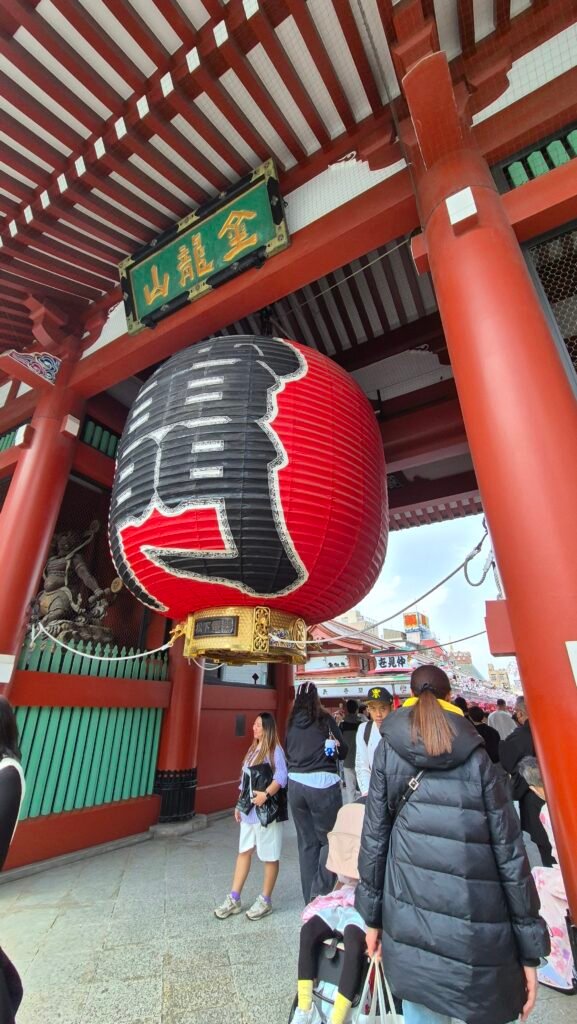 lantern gate sensoji